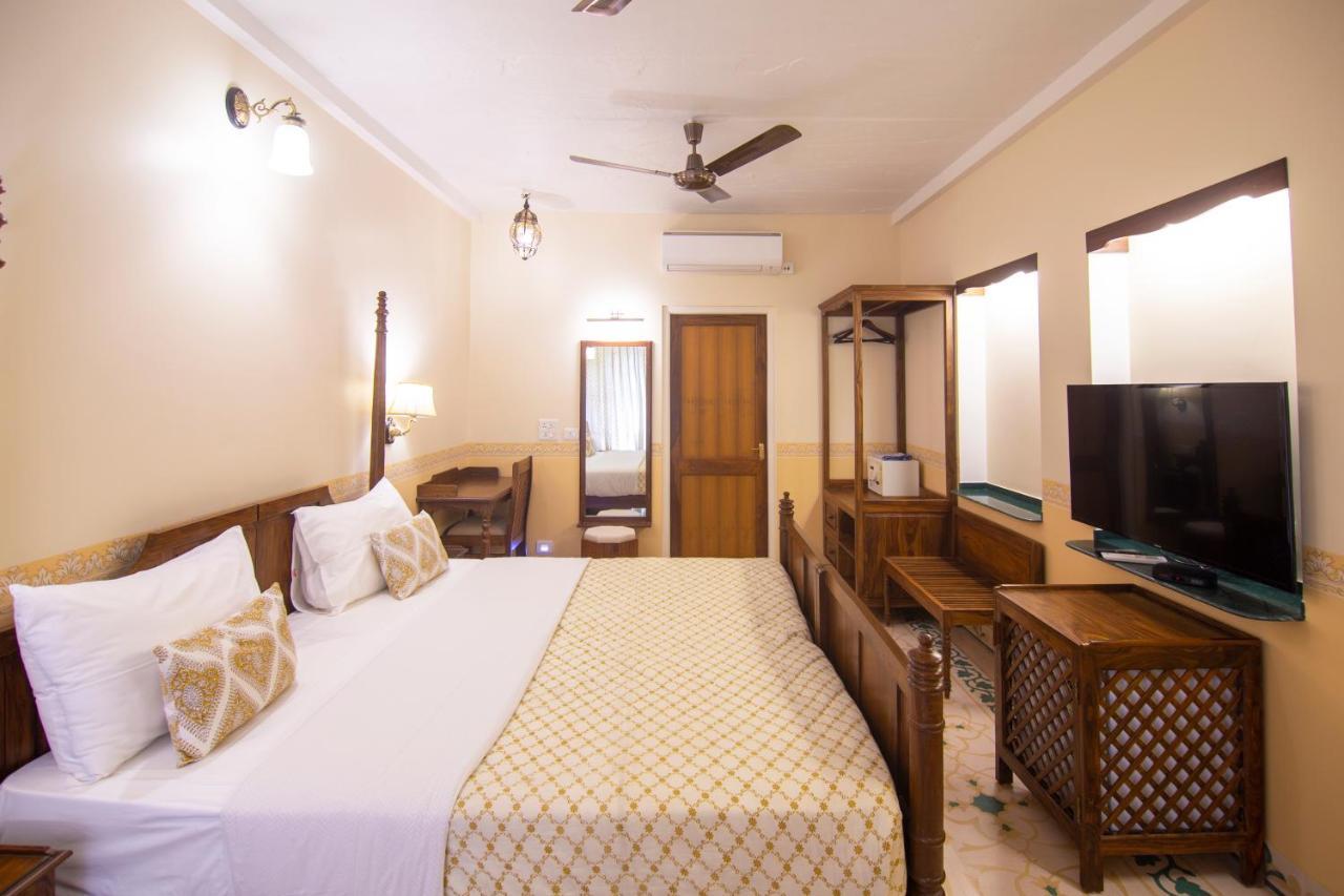 Hotel Jai Niwas Dzsaipur Kültér fotó