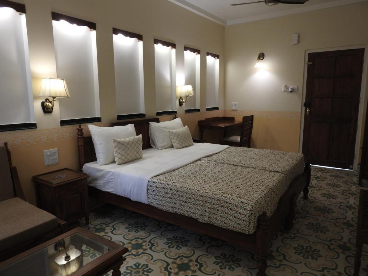 Hotel Jai Niwas Dzsaipur Kültér fotó