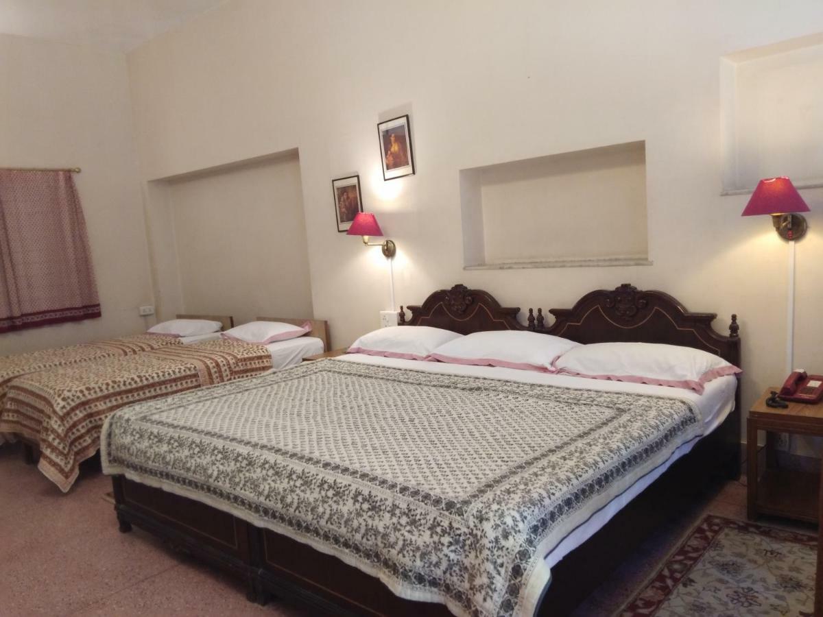 Hotel Jai Niwas Dzsaipur Kültér fotó